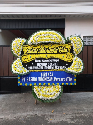 Papan Bunga Duka di Batu Benawa