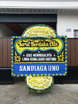 Papan Bunga Duka di Batu Benawa